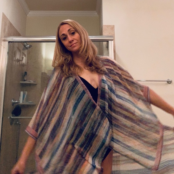 NWT BCBG beautiful and fun swim coverup - Picture 3 of 3